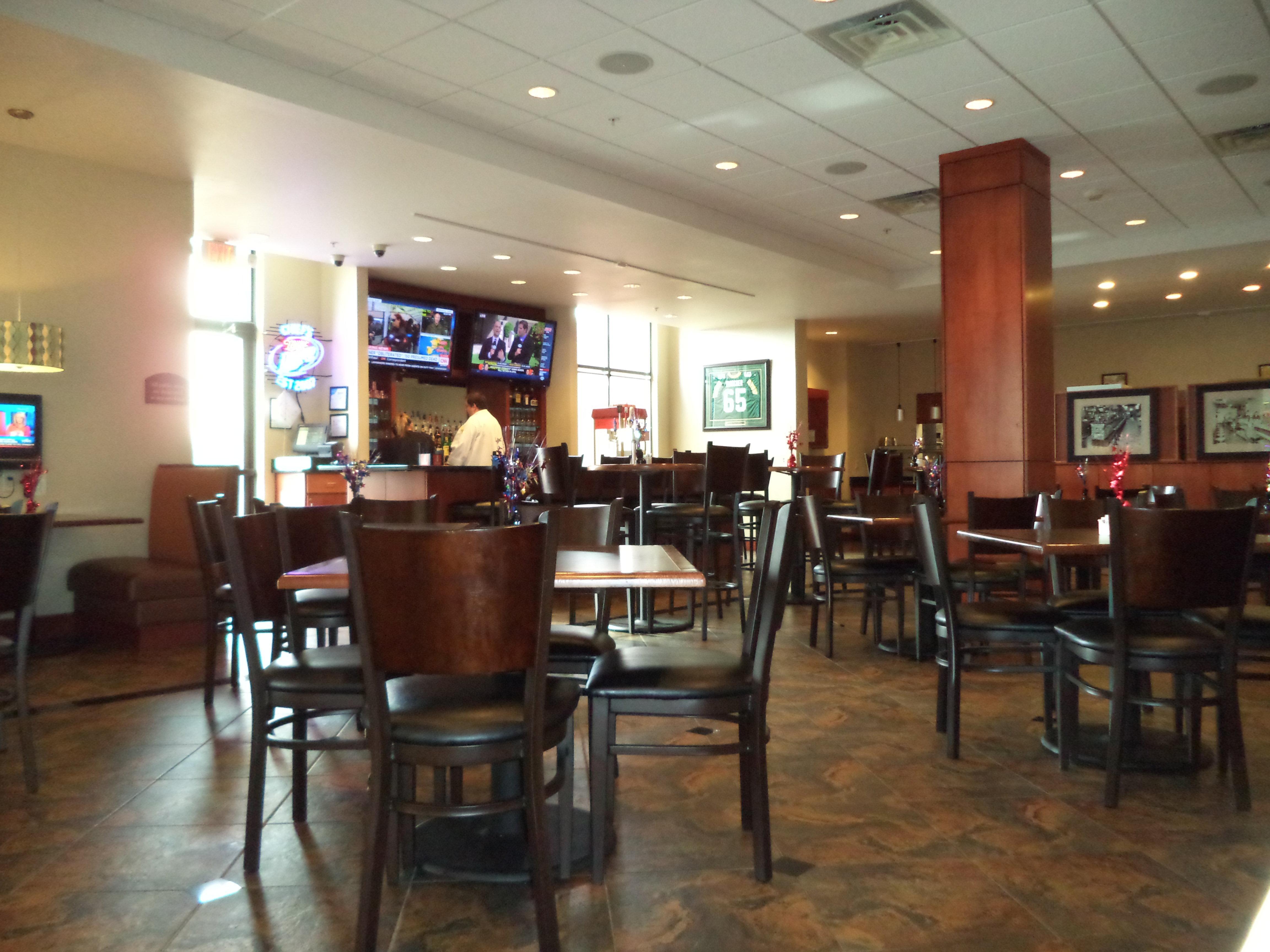 Holiday Inn Madison At The American Center By Ihg Экстерьер фото