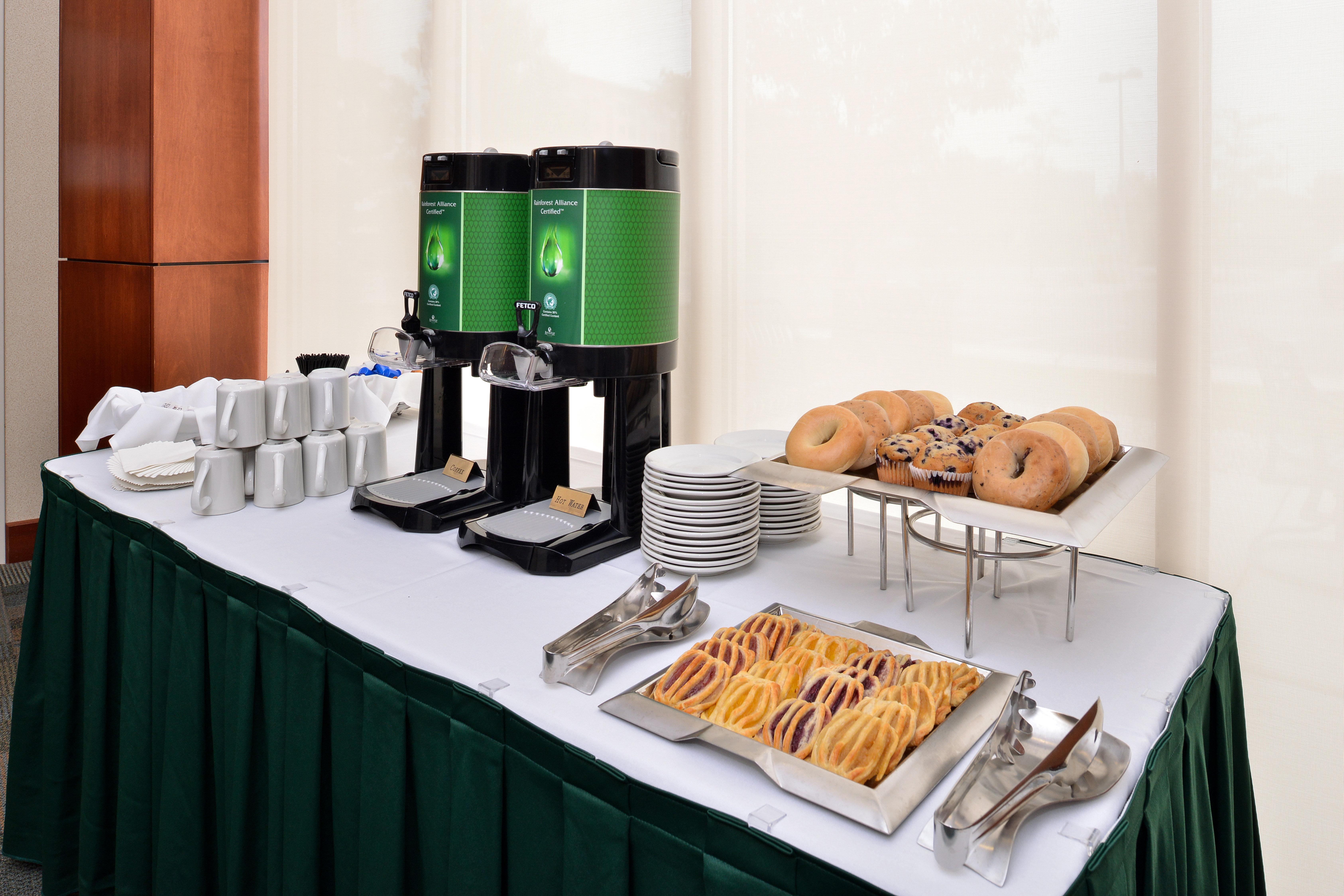 Holiday Inn Madison At The American Center By Ihg Экстерьер фото