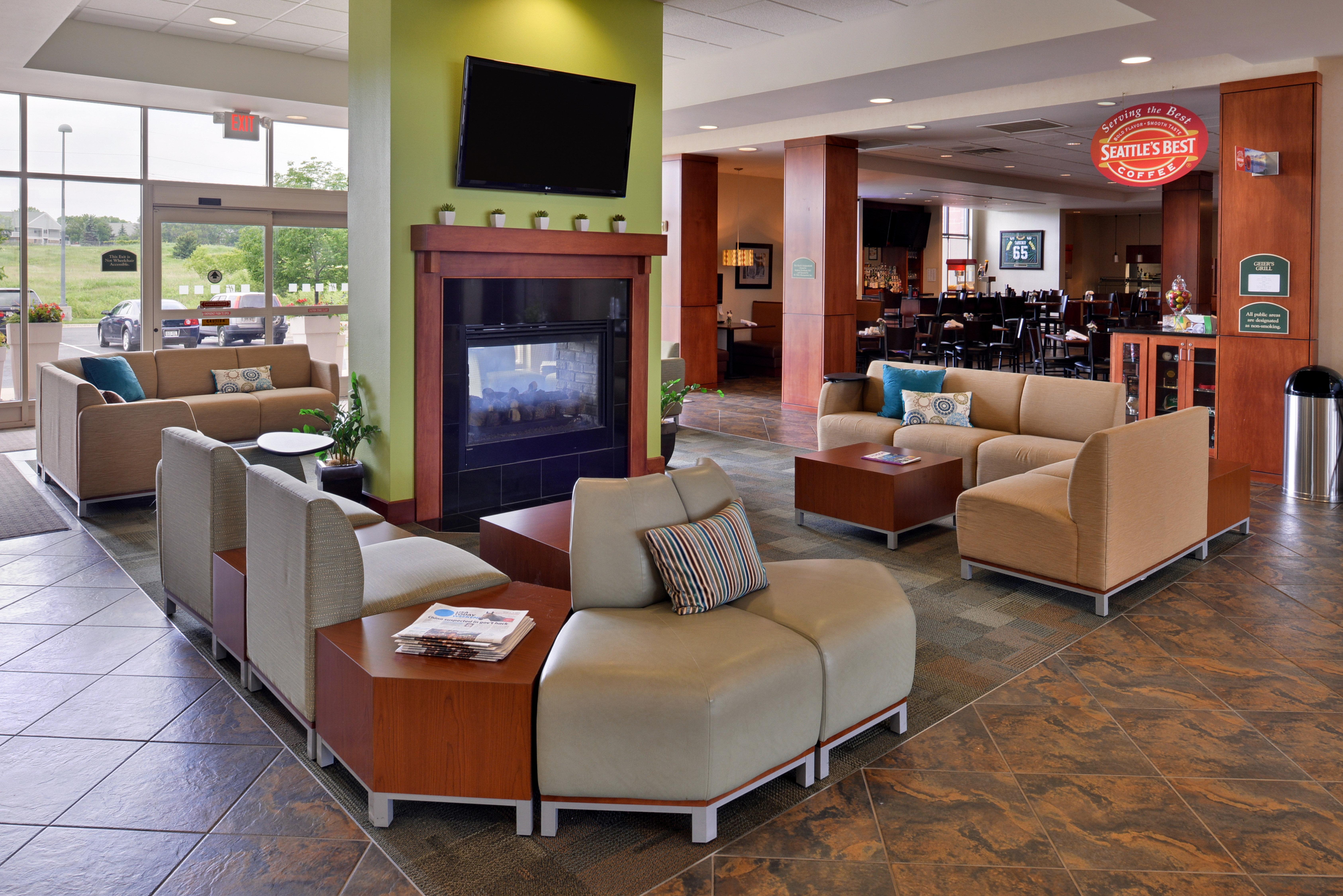 Holiday Inn Madison At The American Center By Ihg Экстерьер фото